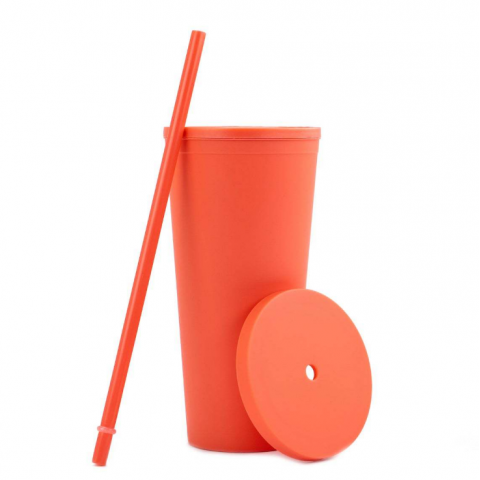 Acrylic Cups With Straws