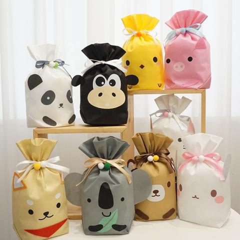 GIFT BAGS